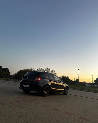 BMW Seria 1 cena 13000 przebieg: 315000, rok produkcji 2004 z Kielce małe 277